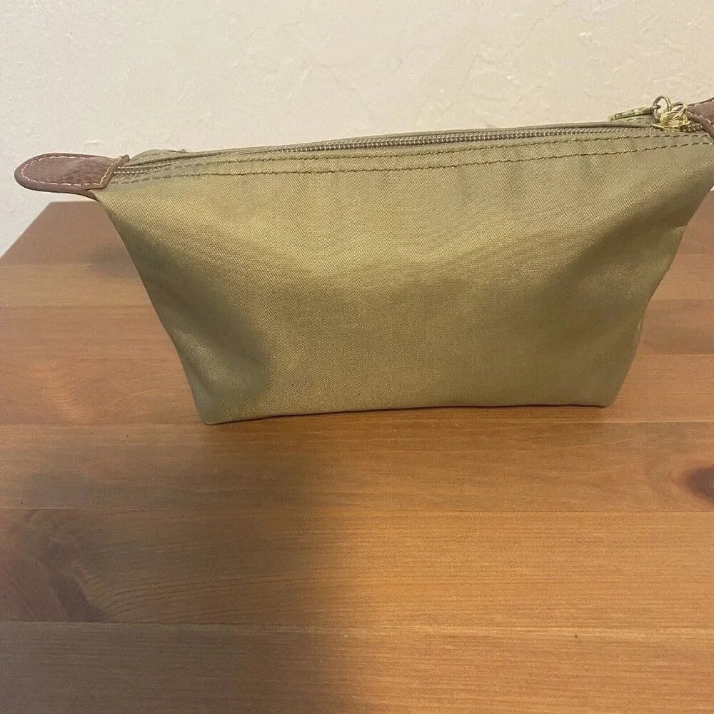 Best of Everything Golf Cosmetic Bag Nylon Embroidery Gold Accents Zipper - Picture 8 of 8